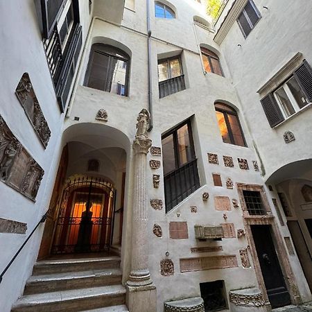 Rome Center, Luxury & History In Via Monserrato Εξωτερικό φωτογραφία