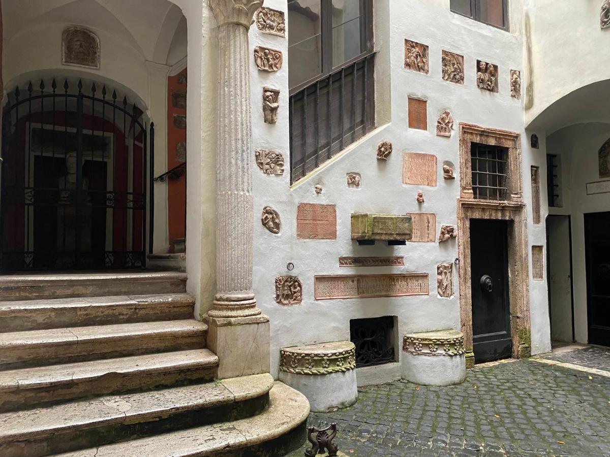 Rome Center, Luxury & History In Via Monserrato Εξωτερικό φωτογραφία